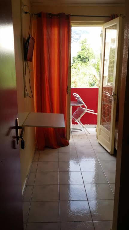 Hotel Du Centre Saint-Denis Ngoại thất bức ảnh