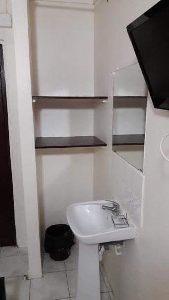 Hotel Du Centre Saint-Denis Ngoại thất bức ảnh